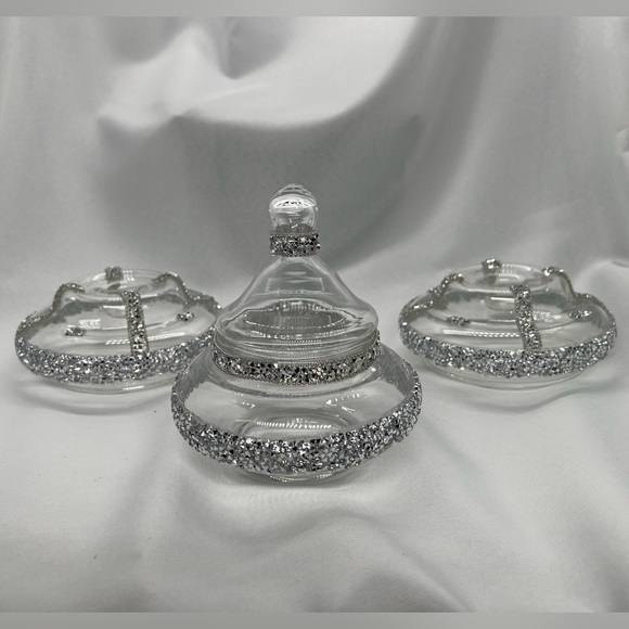 Three piece clear hurricane candleholder set - Picture 3 of 7